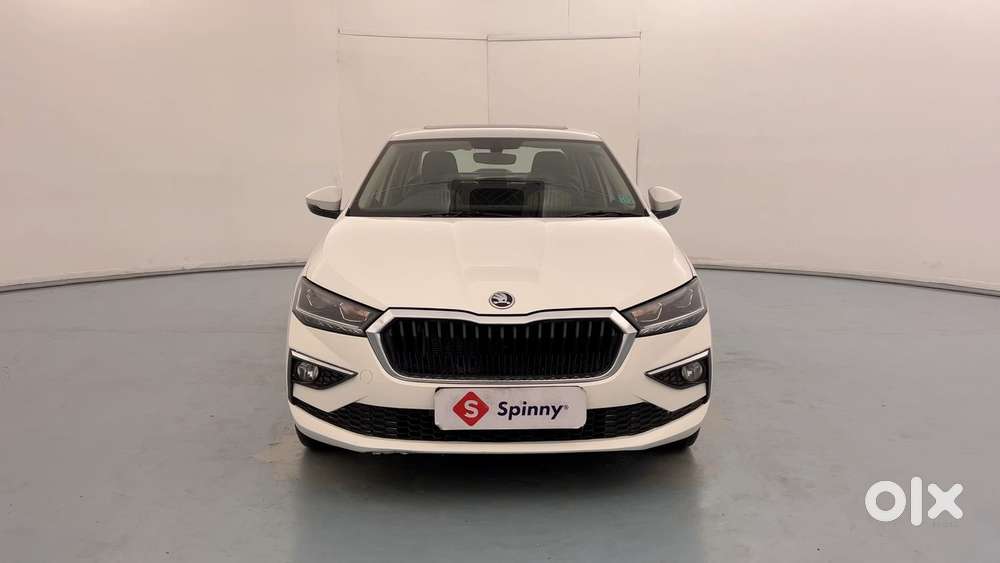 Skoda Slavia Style 1.0l Tsi At, 2022, Petrol