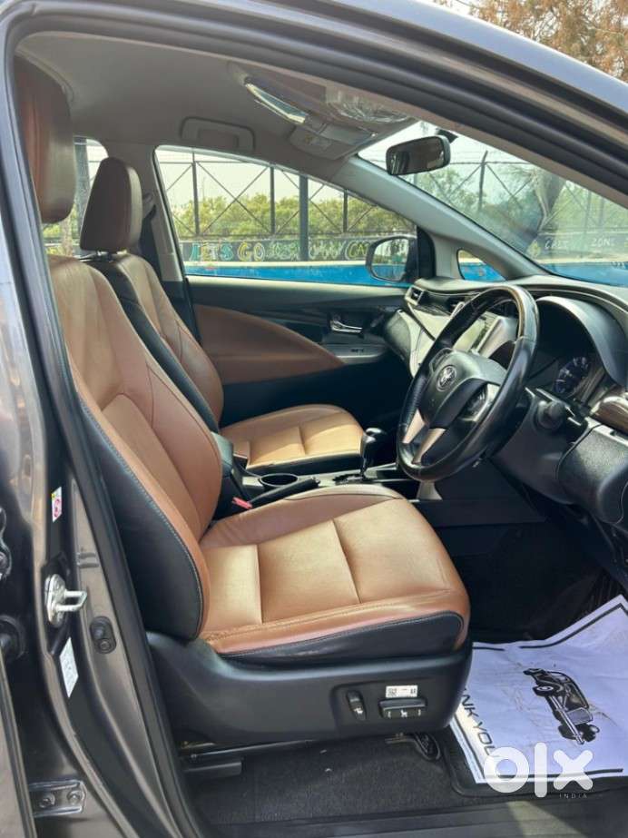Toyota Innova Crysta 2.8 Zx At 7 Seater, 2019, Diesel