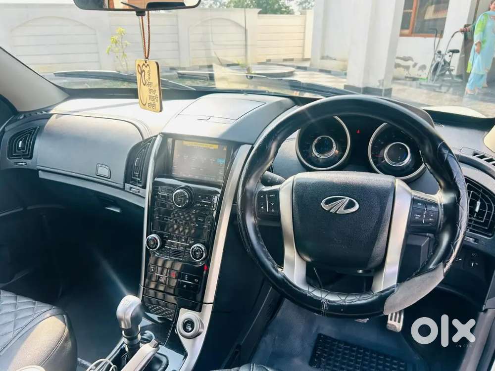 Mahindra Xuv500 2018 Diesel 62000 Km Driven