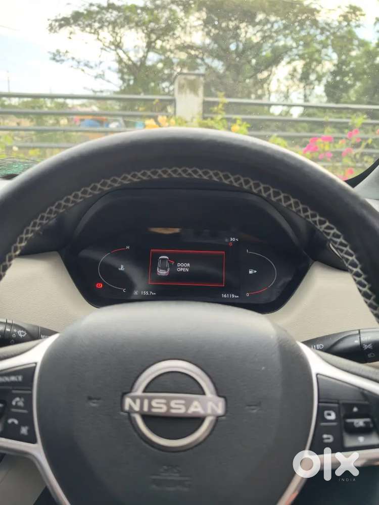Nissan Magnite 2023 Petrol 18379 Km Driven