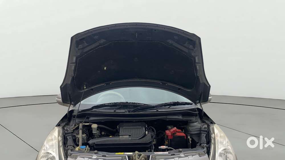 Maruti Suzuki Swift Zxi, 2015, Petrol