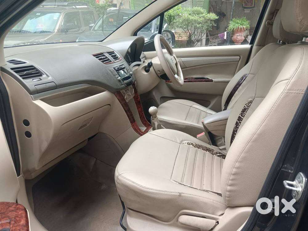Maruti Suzuki Ertiga 1.5 Vxi, 2017