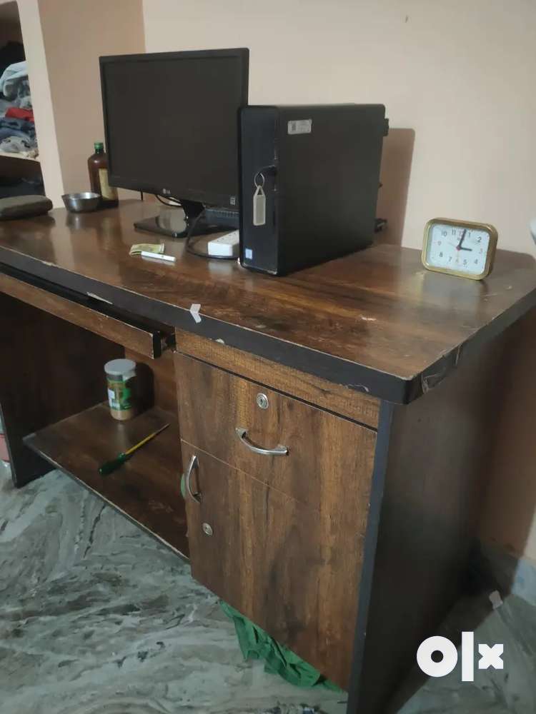 Table Pc Buy Sell Used Furniture in India OLX