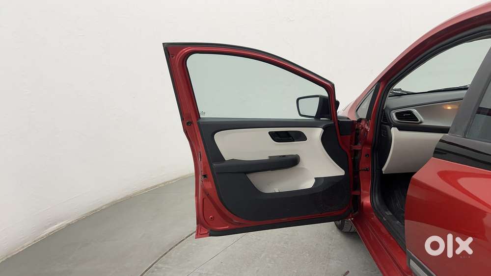 Tata Altroz 1.2 Xt, 2021, Petrol