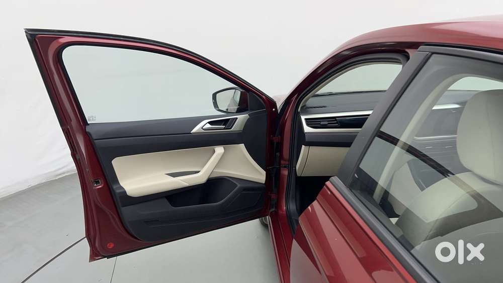 Volkswagen Virtus Highline Plus 1.0 Tsi At, 2024, Petrol