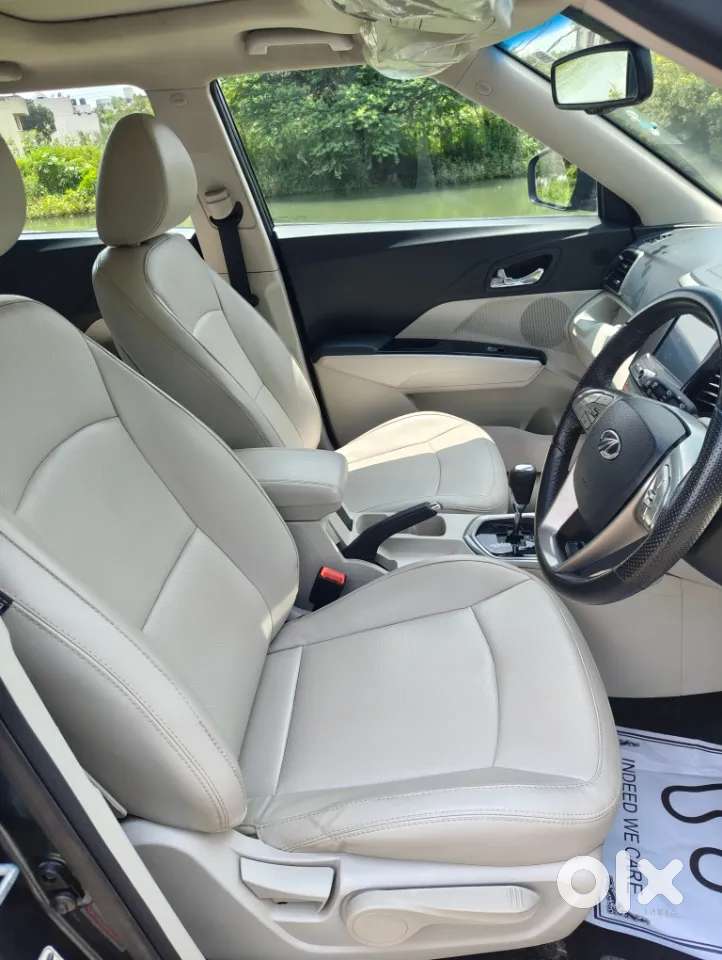 Mahindra Xuv300 W8 (o) 1.5 Diesel Amt, 2022, Diesel