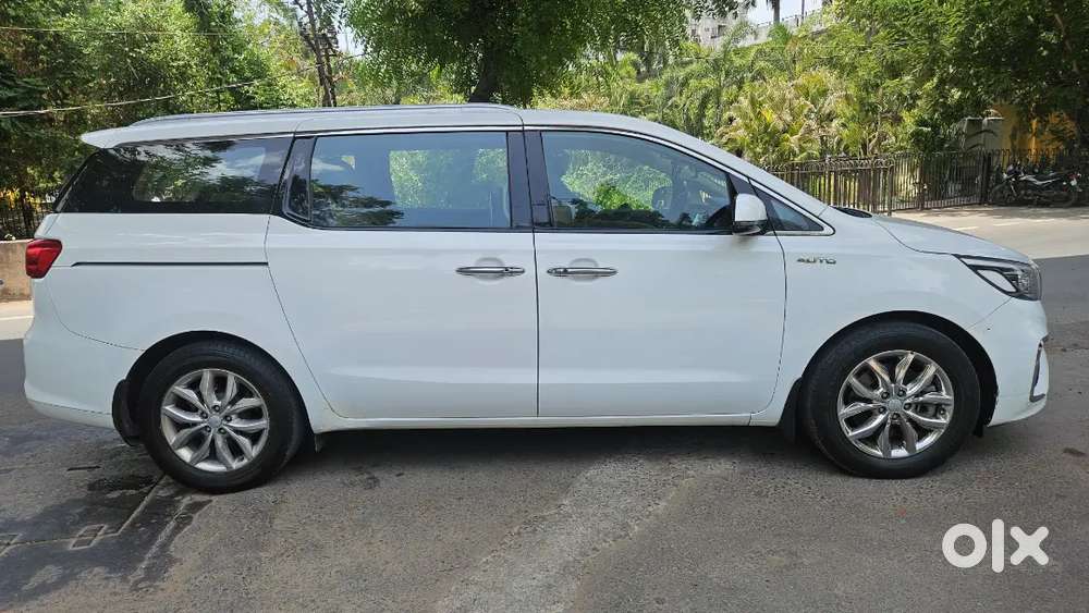 Kia Carnival Limousine