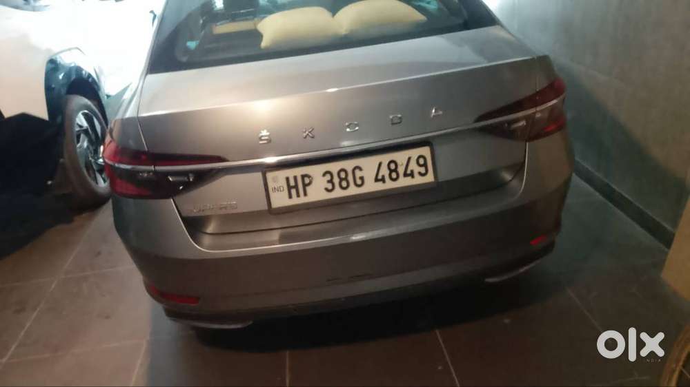 Skoda Superb L&k 1st Owner No Brokers