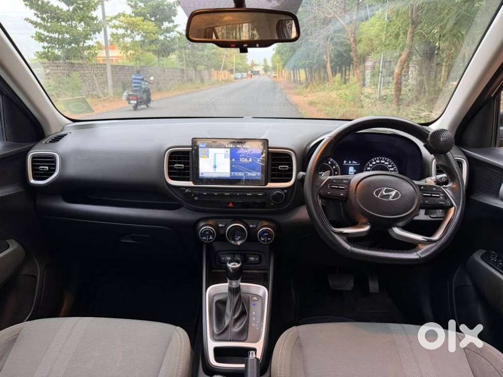 Hyundai Venue, 2021, Petrol