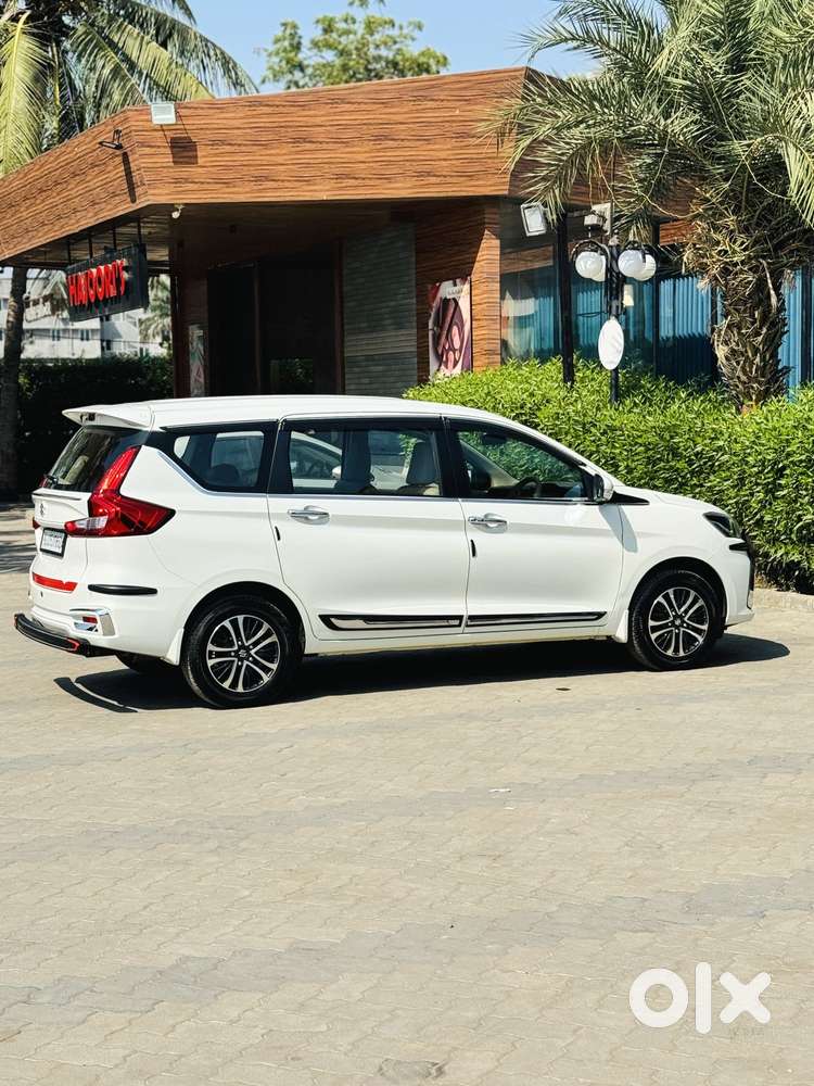 Maruti Suzuki Ertiga 1.5 Zxi, 2025, Cng & Hybrids