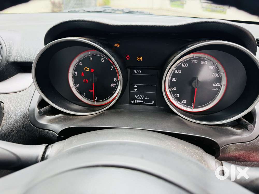 Maruti Suzuki Swift Vxi Optional, 2023, Petrol