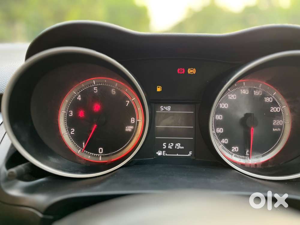 Maruti Suzuki Swift Vxi Ags, 2019, Petrol