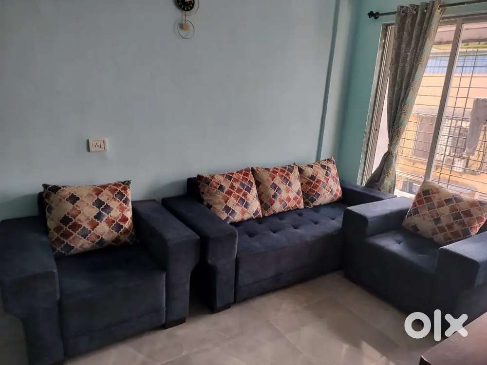5 Seater Sofa Set – Good Condition  Stylish & Comfortable