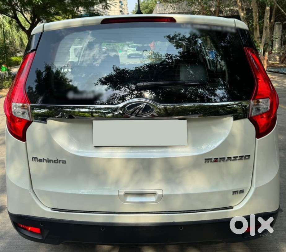 Mahindra Marazzo M6, 2018, Diesel