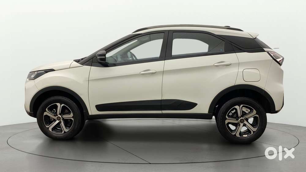 Tata Nexon 1.2 Revotron Xza Plus, 2022, Petrol