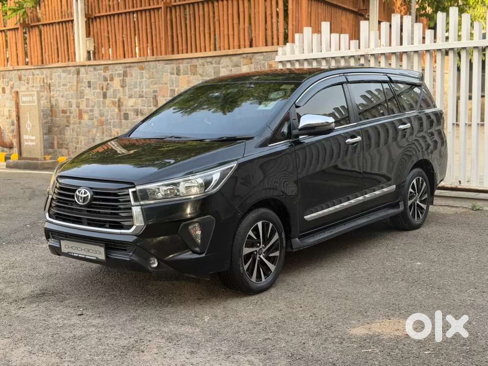 Toyota Innova Crysta [2020-ongoing] 2.4 Gx 7 Str, 2022, Diesel