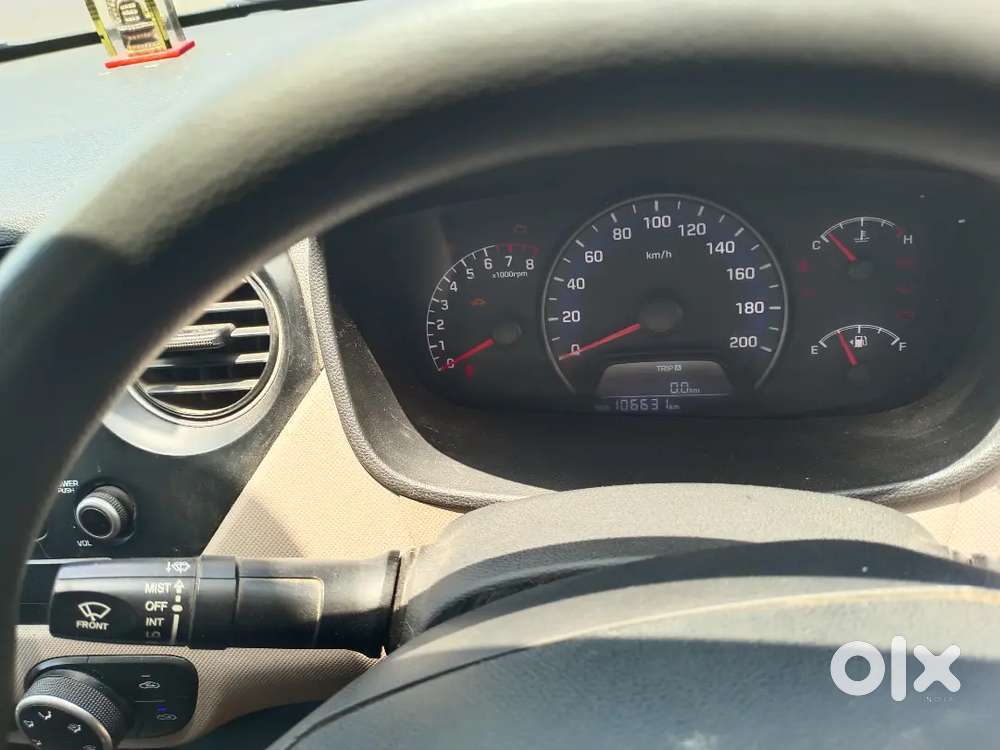 Hyundai Xcent Petrol 2014
