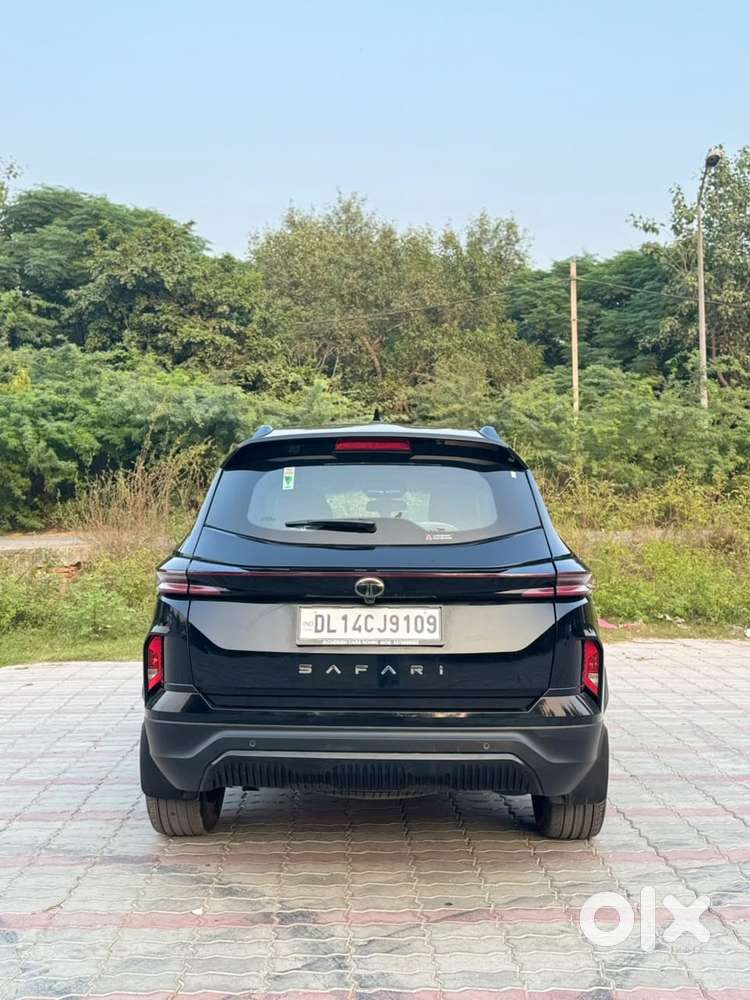 Tata Safari Accomplished X Plus 7 Str Dark Edition, 2024, Diesel
