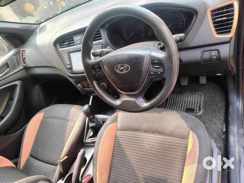 Hyundai I20 2018 Petrol 90000 Km Driven