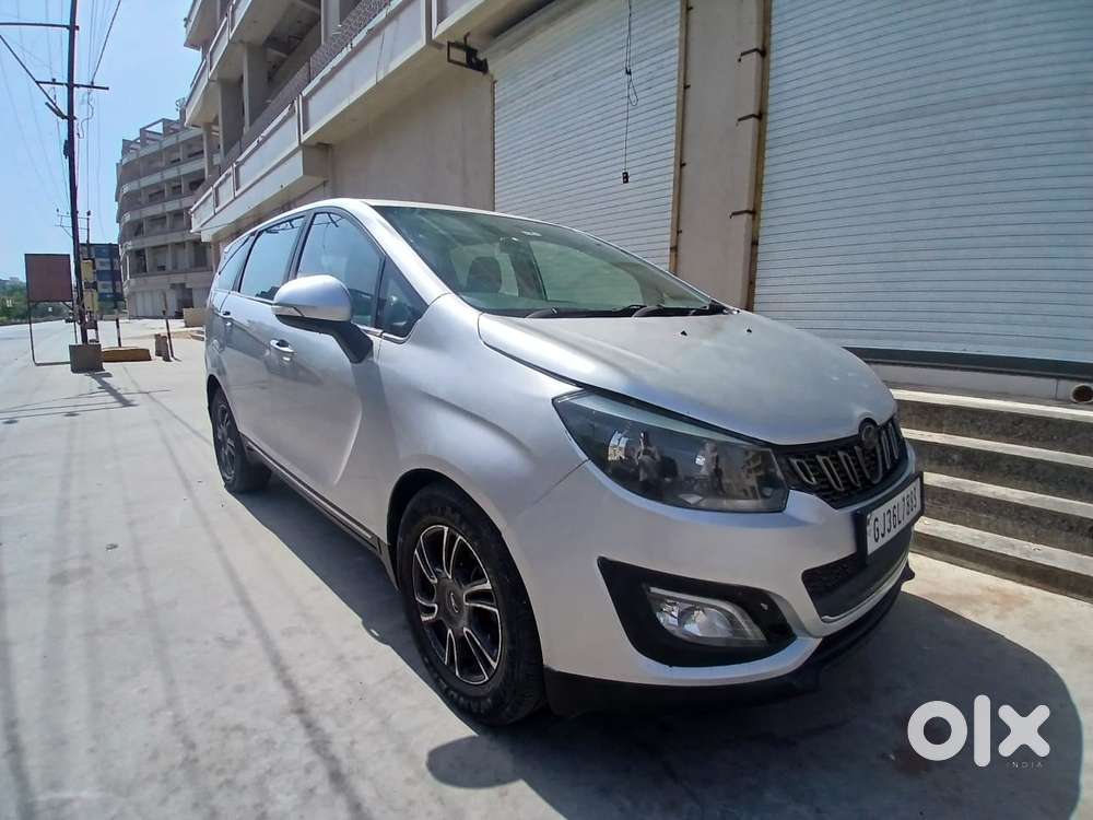 Mahindra Marazzo M8, 2018, Diesel