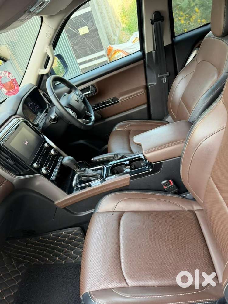 Mahindra Black Suv Diesel 2025