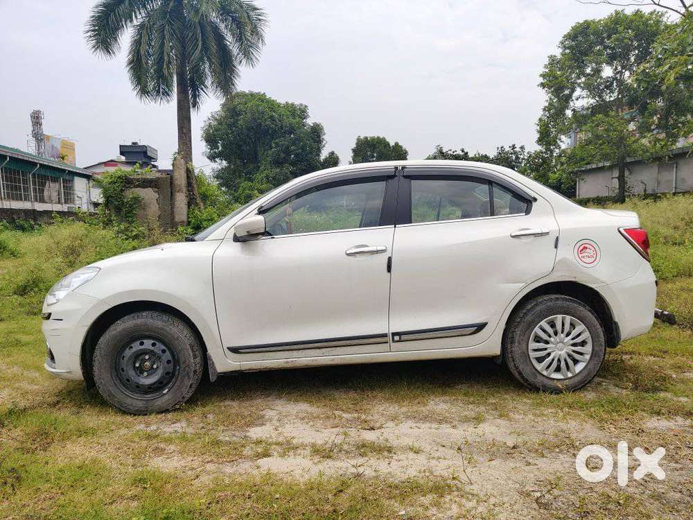 Maruti Suzuki Dzire 1.2 Vxi, 2023, Petrol