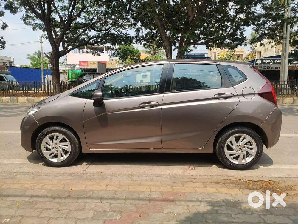 Honda Jazz 2016 Petrol Well Maintained