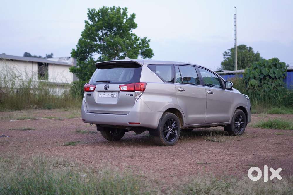 Toyota Innova Crysta 2.8 Z, 2016, Diesel