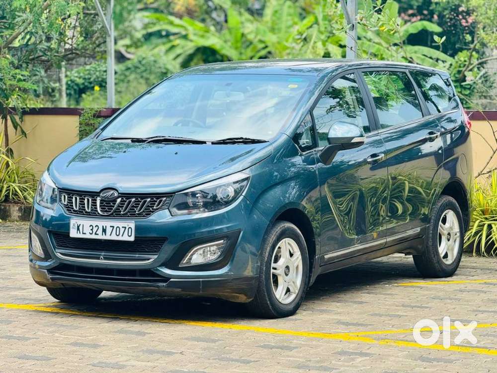 Mahindra Marazzo M6, 2019, Diesel