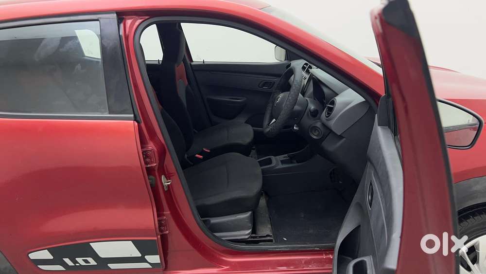 Renault Kwid 2019-ongoing 1.0 Rxt Amt (o), 2016, Petrol
