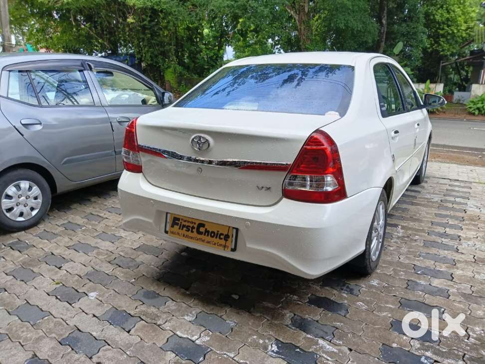 Toyota Etios Vx Limited Edition, 2017, Petrol