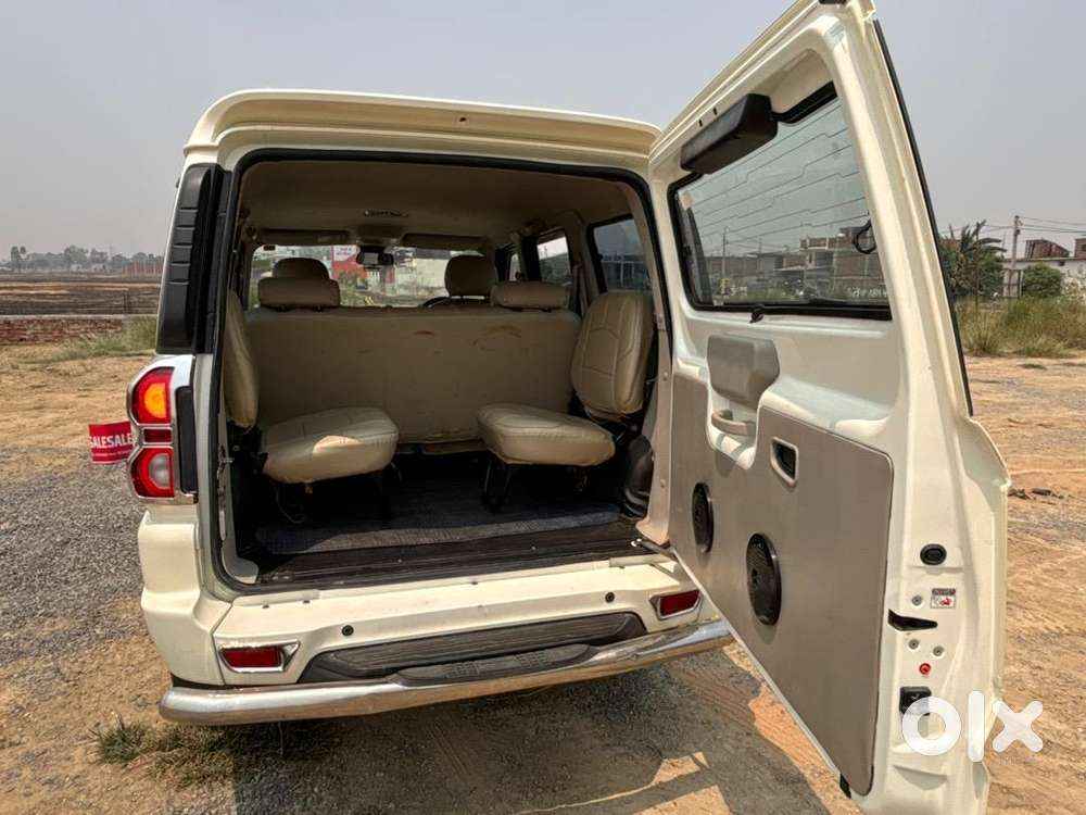 Mahindra Scorpio 2020 September Diesel Showroom Condition