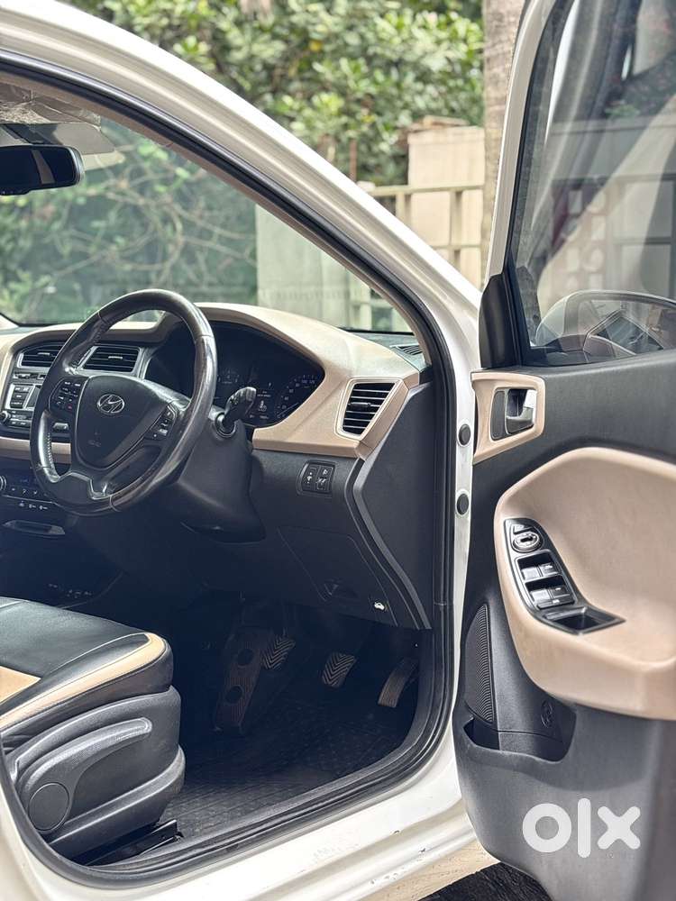 Hyundai I20 Petrol Asta, 2015, Petrol