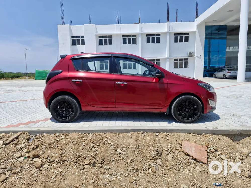 Hyundai I20 Sportz 2012