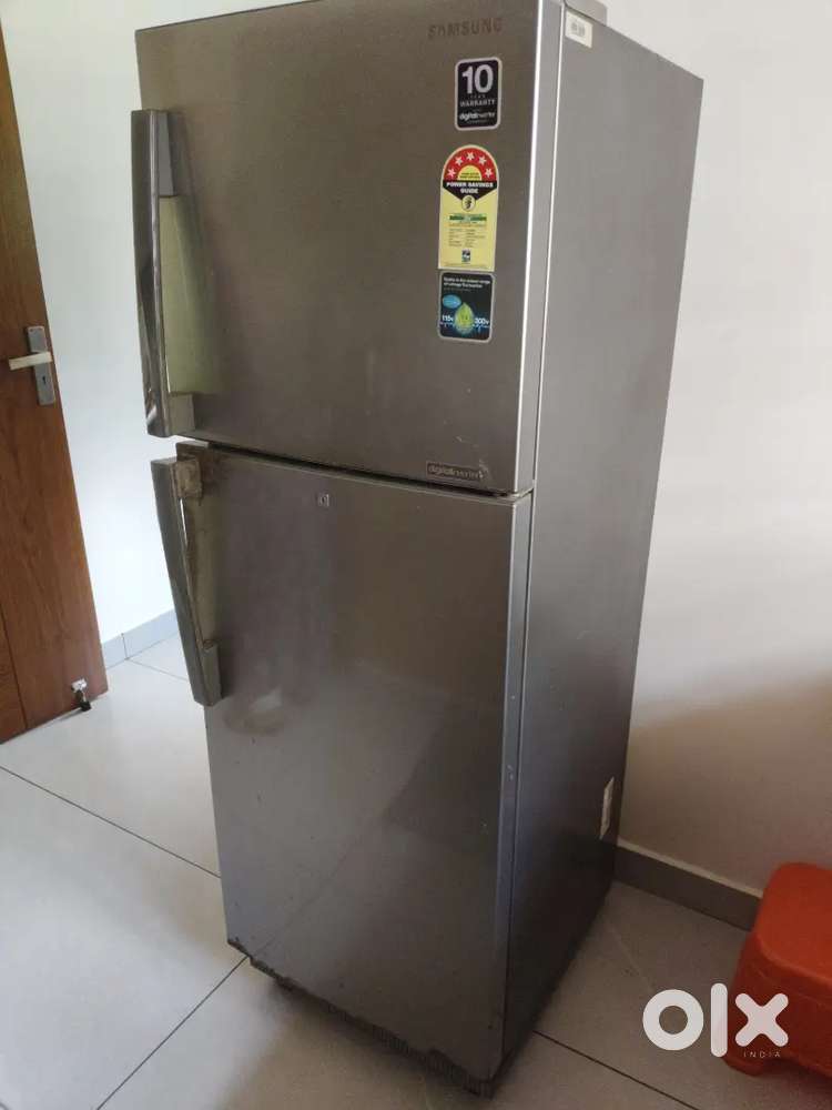 Samsung Refrigerator( Gross volume 253 Ltrs)