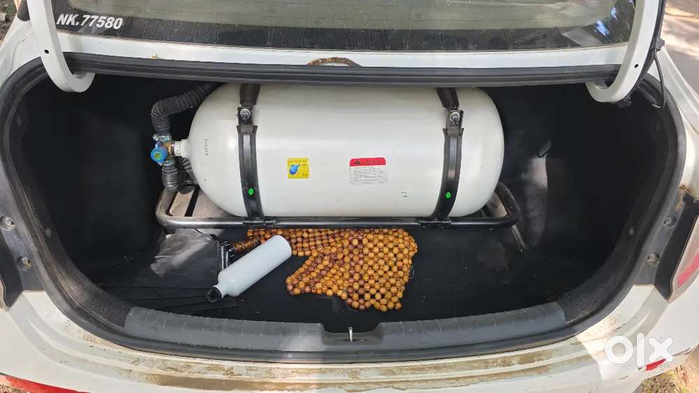 Aura Petrol Cng