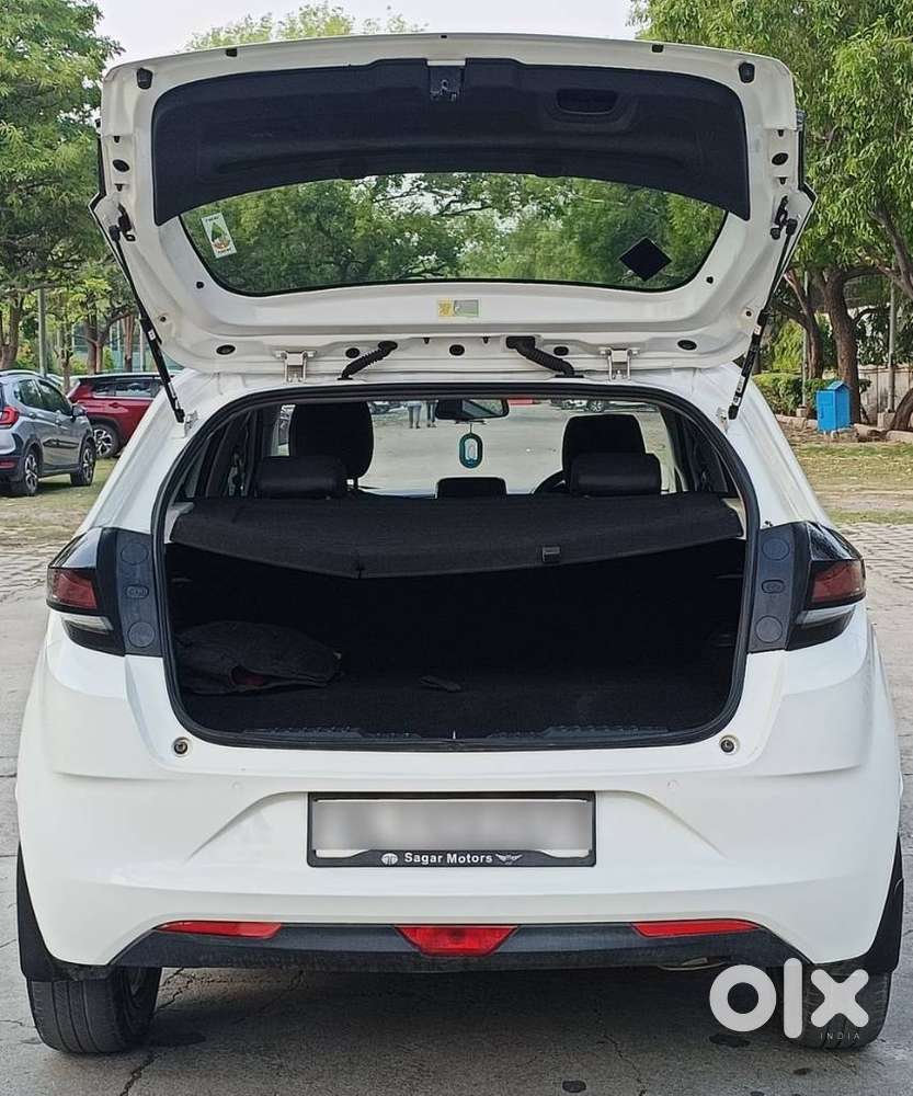 Tata Altroz Xz Plus (o) (s) Icng, 2023, Cng & Hybrids