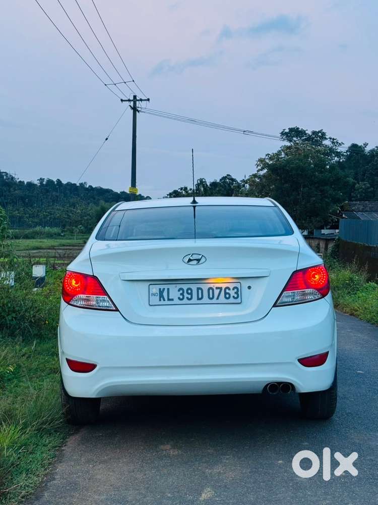 Hyundai Verna Petrol Manual 2011