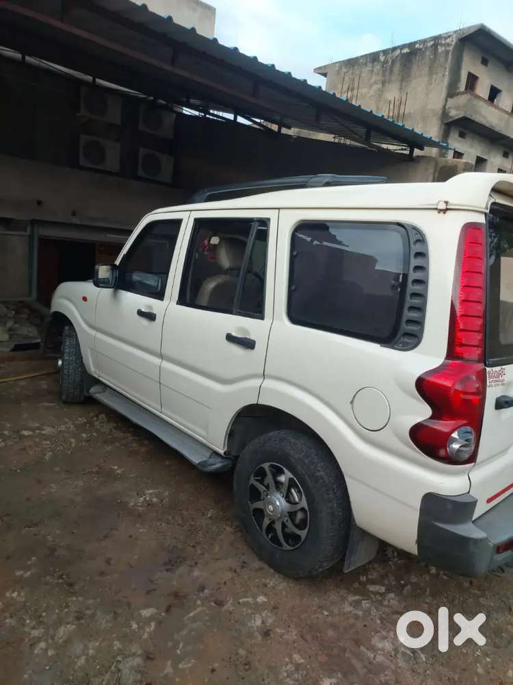 Mahindra Scorpio Classic 2011 Diesel Automatic