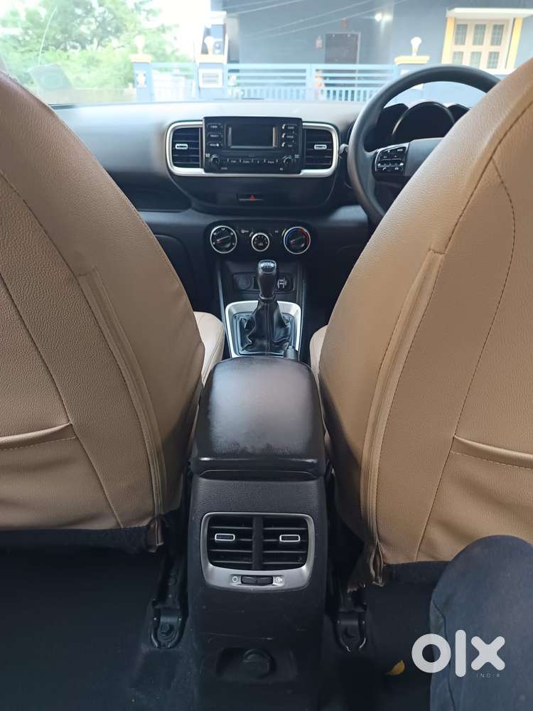 Hyundai Venue 1.2 S (o), 2019, Petrol