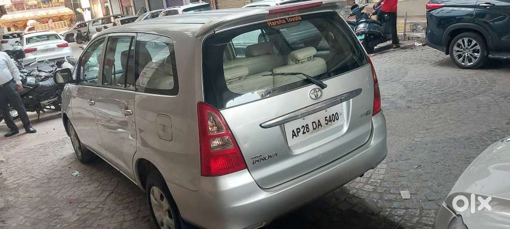 Toyota Innova 2004-2011 2.5 G4 Diesel 8-seater, 2008, Diesel