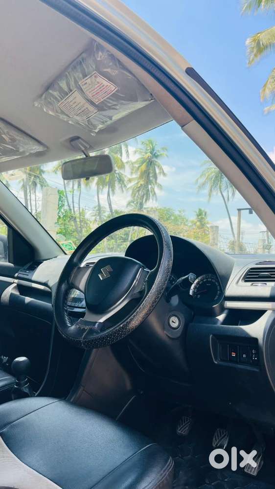 Maruti Suzuki Swift Vxi Abs Bsiv, 2016, Petrol