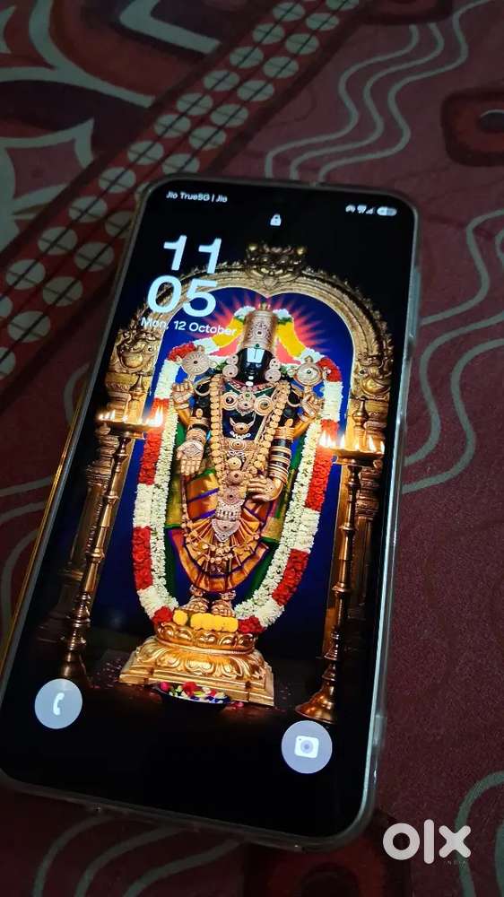 Samsung F17 6 months old like new