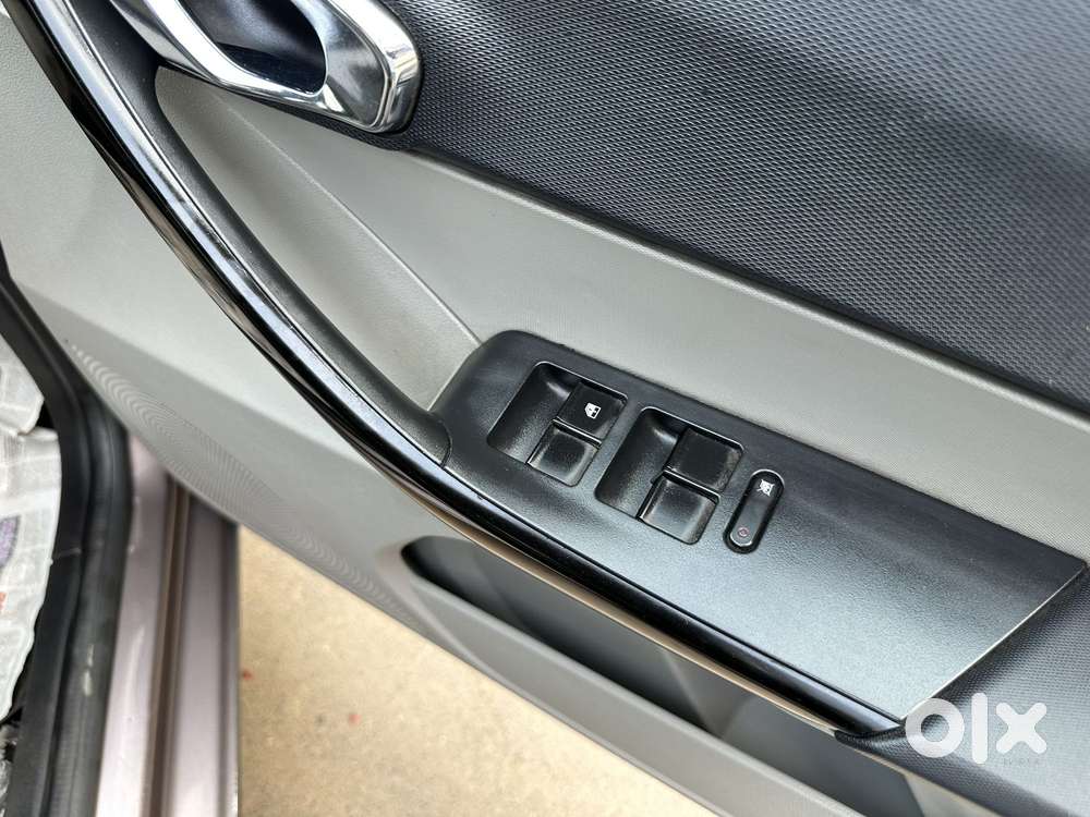 Tata Tiago Xz, 2019, Petrol