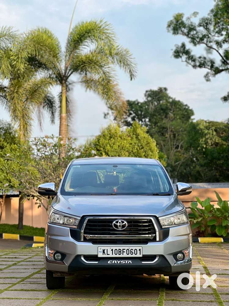 Toyota Innova Crysta 2.4 G Mt 7 Str, 2016, Diesel