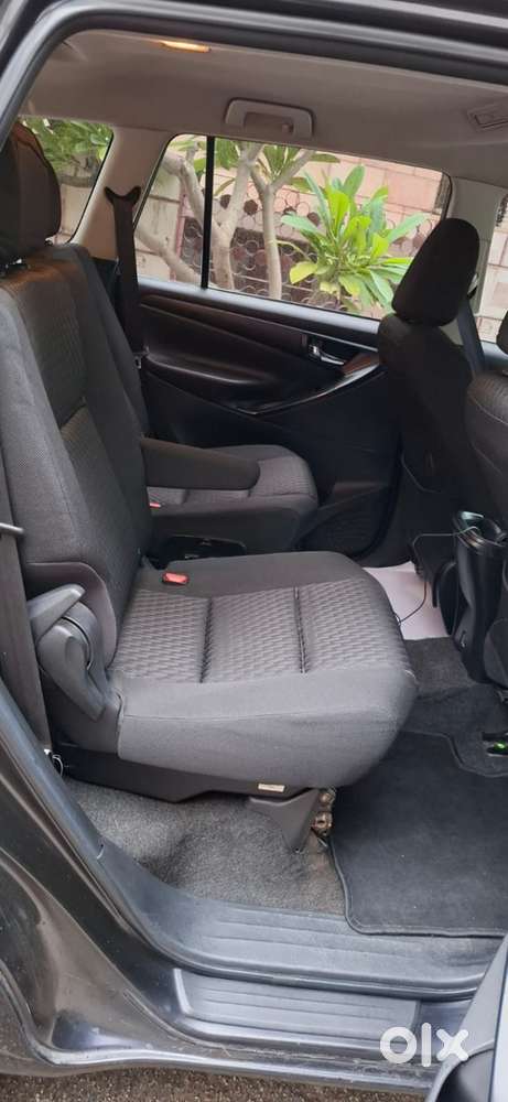 Toyota Innova Crysta Auto Diesel 75000 Km Driven