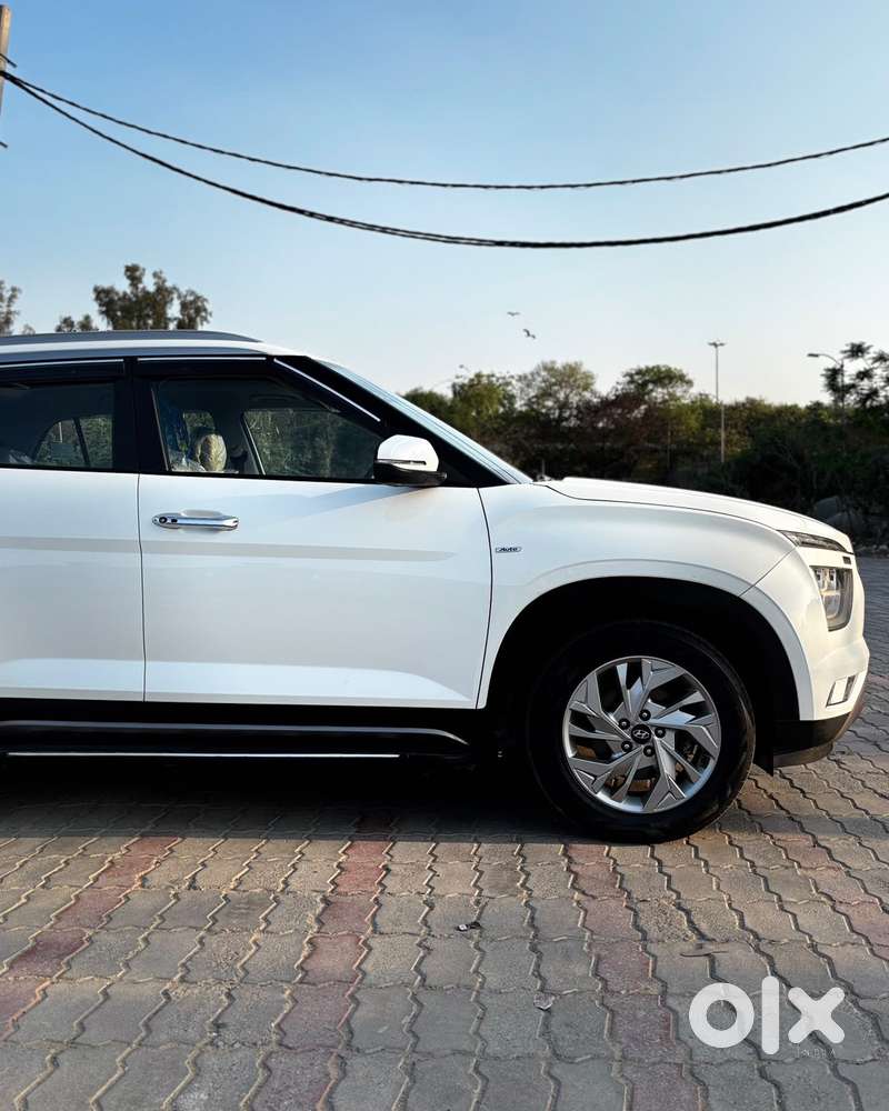 Hyundai Creta 1.5 Mpi Sx Petrol Ivt, 2023, Cng & Hybrids