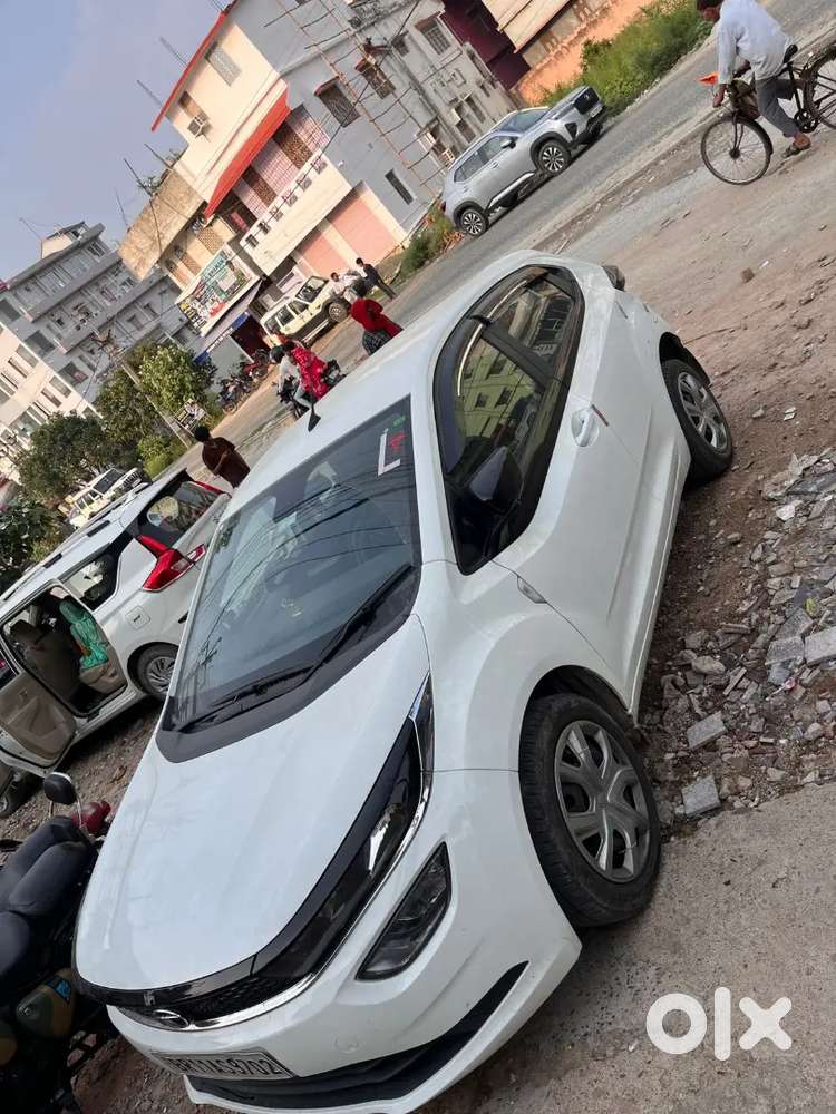 Tata Altroz 2020 Petrol Well Maintained