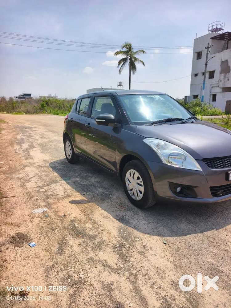 Maruti Suzuki Swift 2016 Petrol 107000 Km Driven