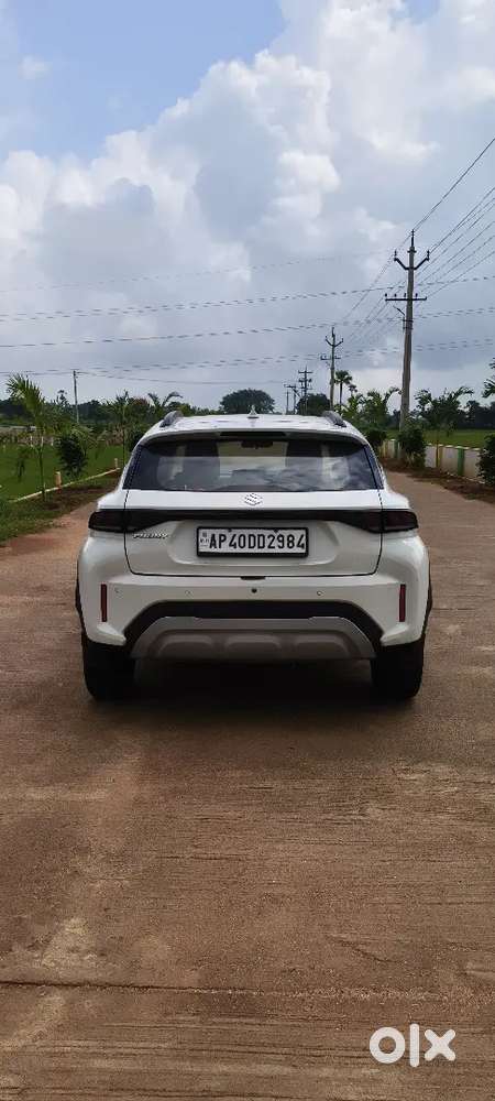 Maruti Suzuki Fronx Sigma Cng